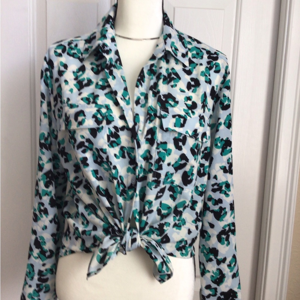 Jones New York animal print blouse